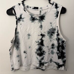 EUC Lululemon Tie-dye Tank Top PTP 20" Cropped